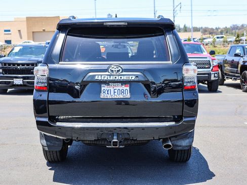 Used 2019 Toyota 4Runner TRD Off-Road Premium AWD/4WD image 22