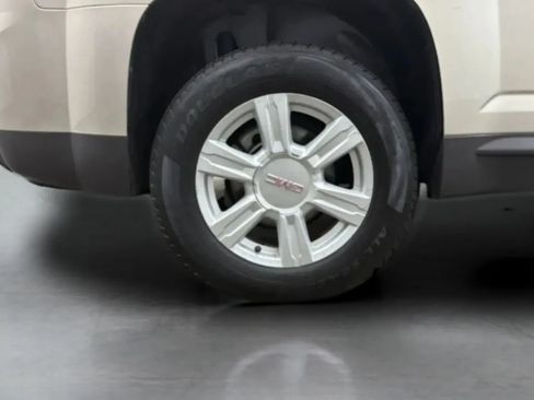 Used 2015 GMC Terrain SLE FWD image 25