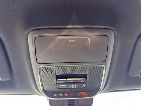 Used 2024 Chevrolet Traverse RS w/ LPO, Floor Liner Package AWD/4WD image 24