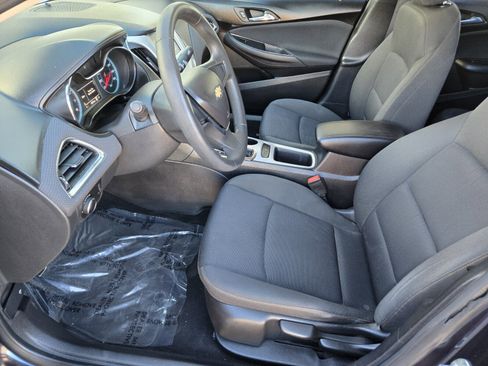 Used 2016 Chevrolet Cruze LS image 7
