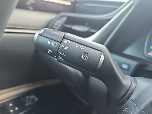 Used 2020 Lexus ES 350 w/ Premium Package FWD image 26