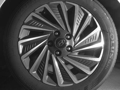 Used 2025 Hyundai Sonata SEL FWD image 14