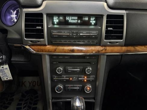 Used 2011 Lincoln MKZ FWD image 29