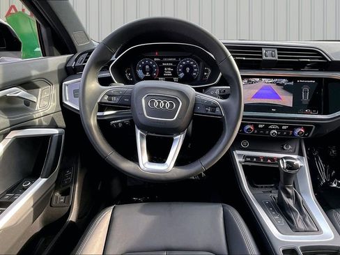 Used 2025 Audi Q3 2.0T Premium w/ Convenience Package AWD/4WD image 8