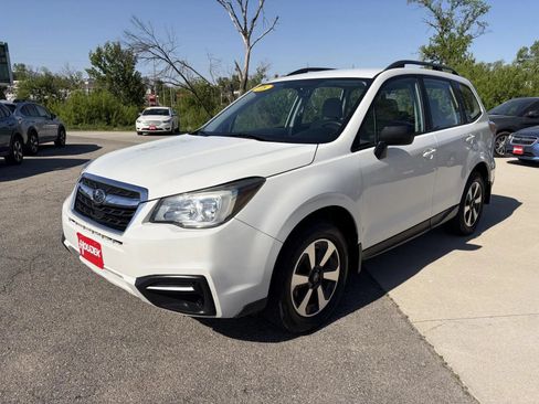 Used 2018 Subaru Forester 2.5i w/ Alloy Wheel Package AWD/4WD image 3