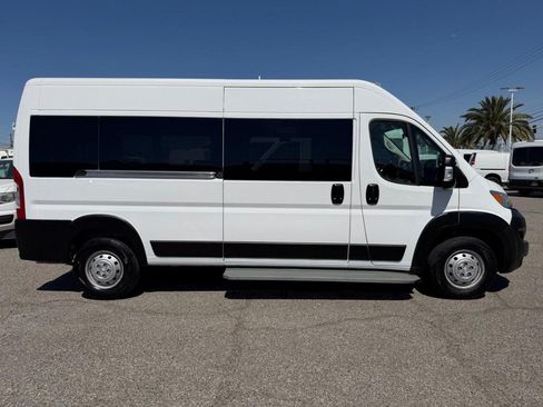 Used 2023 RAM ProMaster 2500 FWD image 6