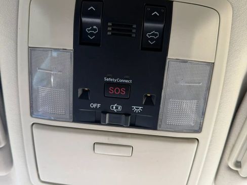 Used 2014 Lexus GX 460 w/ Premium Package AWD/4WD image 27