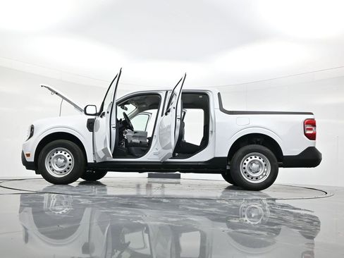 New 2025 Ford Maverick XL image 60
