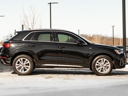 Certified 2023 Audi Q3 2.0T Premium Plus w/ Premium Plus Package image 3