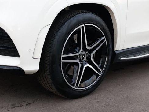 Used 2023 Mercedes-Benz GLS 450 4MATIC image 28