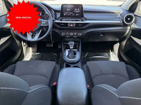 Used 2023 Kia Forte LXS image 12