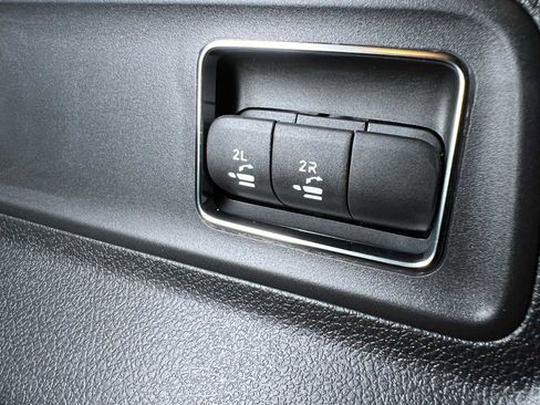 New 2026 Mercedes-Benz GLE 450 4MATIC image 16