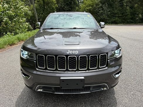 Used 2021 Jeep Grand Cherokee Limited w/ Trailer Tow Group IV AWD/4WD image 3