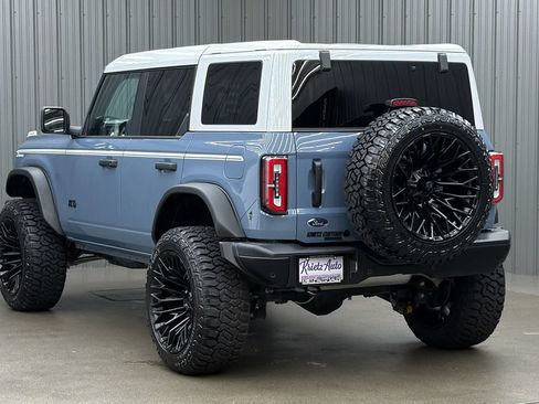 Used 2023 Ford Bronco Heritage Edition AWD/4WD image 3