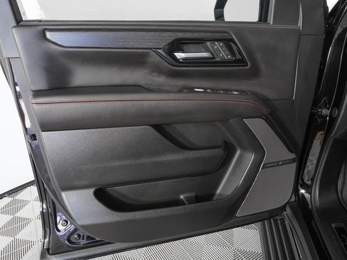 Used 2026 GMC Yukon XL AT4 Ultimate image 18