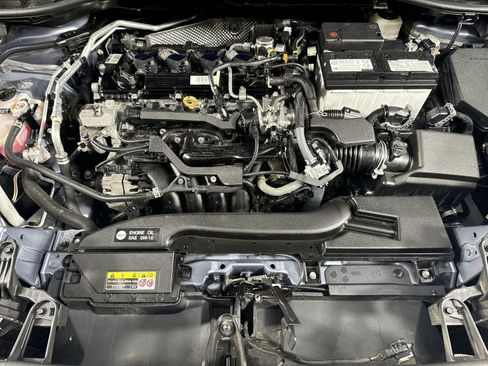 Used 2022 Toyota Corolla Cross XLE image 27