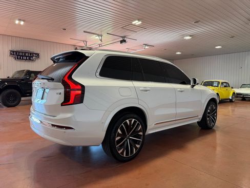 Used 2026 Volvo XC90 B5 Plus w/ Protection Package Premier AWD/4WD image 9