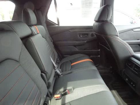 Used 2026 Honda Passport TrailSport image 10