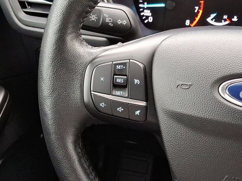 Used 2020 Ford Escape SEL image 22