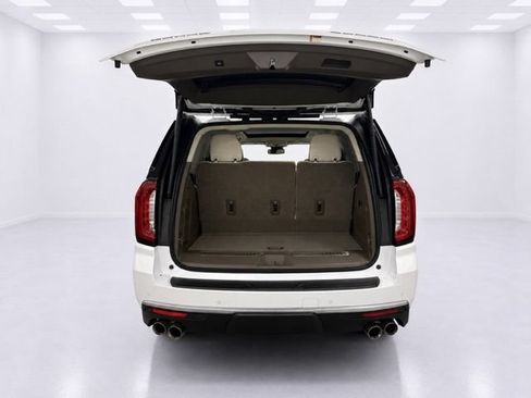 Used 2024 GMC Yukon Denali AWD/4WD image 11