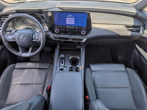 Used 2025 Lexus RX 350 w/ Convenience Package AWD/4WD image 4