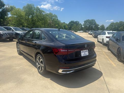 New 2026 Volkswagen Jetta SEL FWD image 7