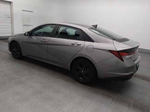 Used 2022 Hyundai Elantra SEL FWD image 3