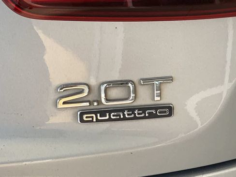 Used 2018 Audi Q3 2.0T Premium Plus w/ Premium Plus Package AWD/4WD image 12
