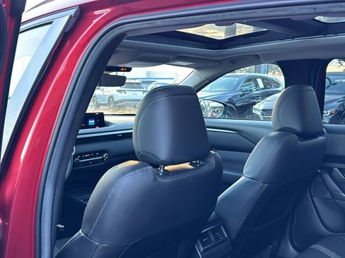 Certified 2025 MAZDA CX-50 AWD 2.5 S w/ Premium Package image 17