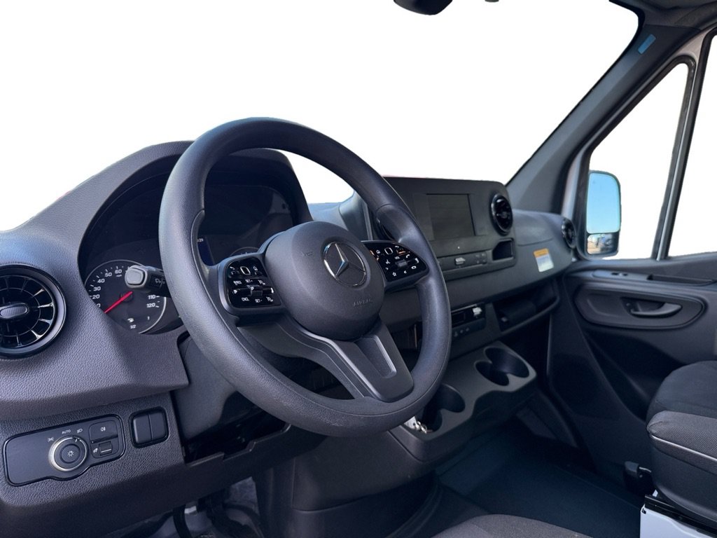 Used 2024 Mercedes-Benz Sprinter 3500 image 10