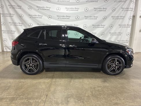 Used 2025 Mercedes-Benz GLA 250 4MATIC image 3