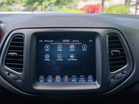 Used 2021 Jeep Compass Trailhawk image 12