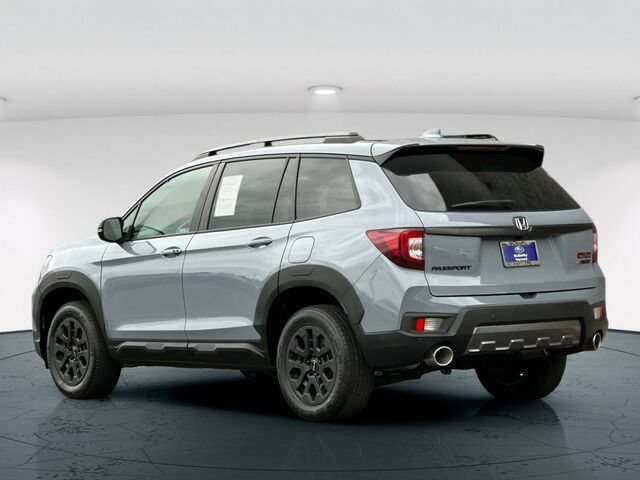 Used 2023 Honda Passport TrailSport image 4
