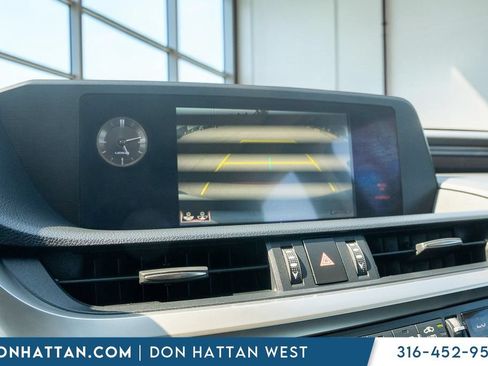 Used 2019 Lexus ES 350 w/ Premium Package FWD image 8