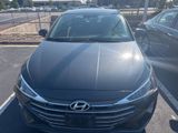 Used 2020 Hyundai Elantra SEL image 2