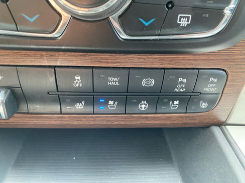 Used 2016 RAM 2500 Laramie image 26