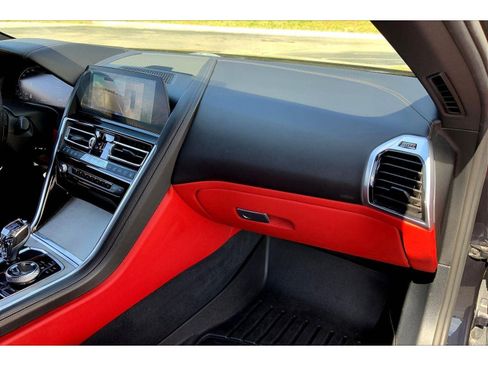 Used 2019 BMW M850i xDrive Convertible image 12