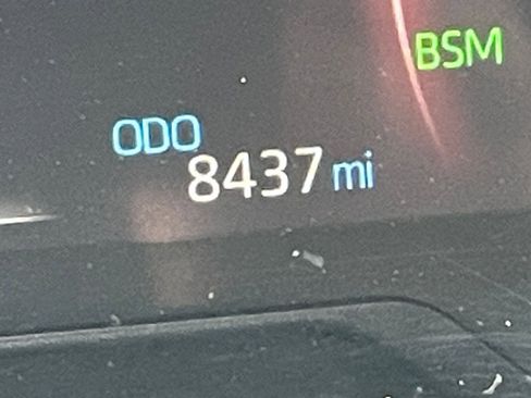 Used 2025 Toyota RAV4 XLE image 40