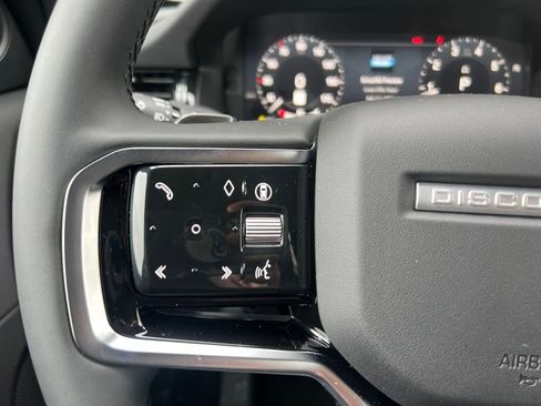 New 2025 Land Rover Discovery Sport Dynamic SE image 20