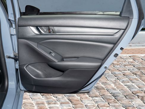 Used 2022 Honda Accord Sport image 13