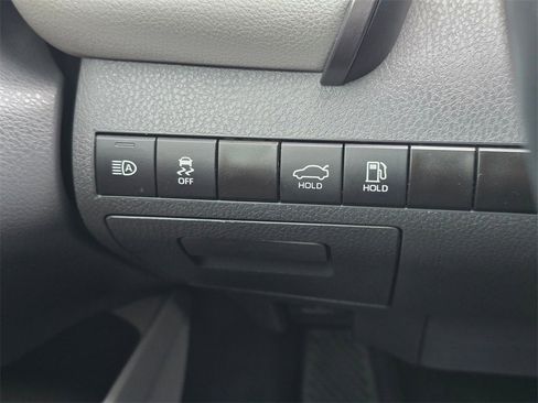 Certified 2023 Toyota Camry SE image 26