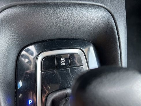 Used 2023 Toyota Corolla LE image 27