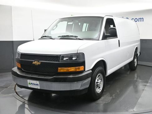 New 2026 Chevrolet Express 2500 w/ Driver Convenience Package RWD image 15