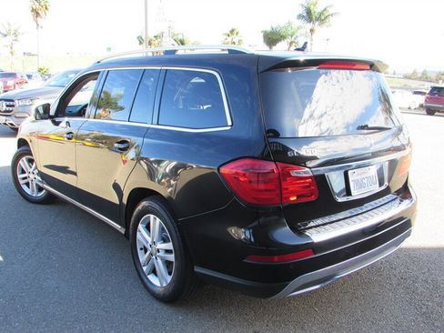 Used 2014 Mercedes-Benz GL 450 4MATIC image 4