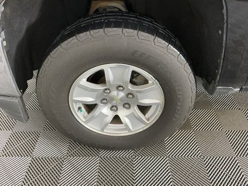 Used 2016 Chevrolet Silverado 1500 LT image 24