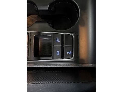 Used 2018 Hyundai Tucson Sport image 32