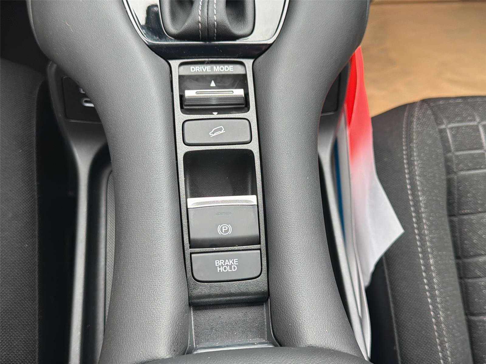 Certified 2024 Honda HR-V LX image 15
