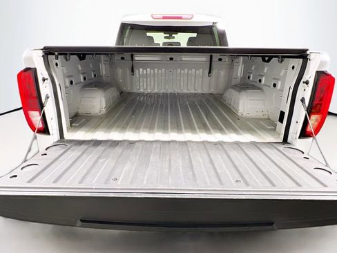 Used 2020 GMC Sierra 1500 Elevation w/ Elevation Value Package image 23