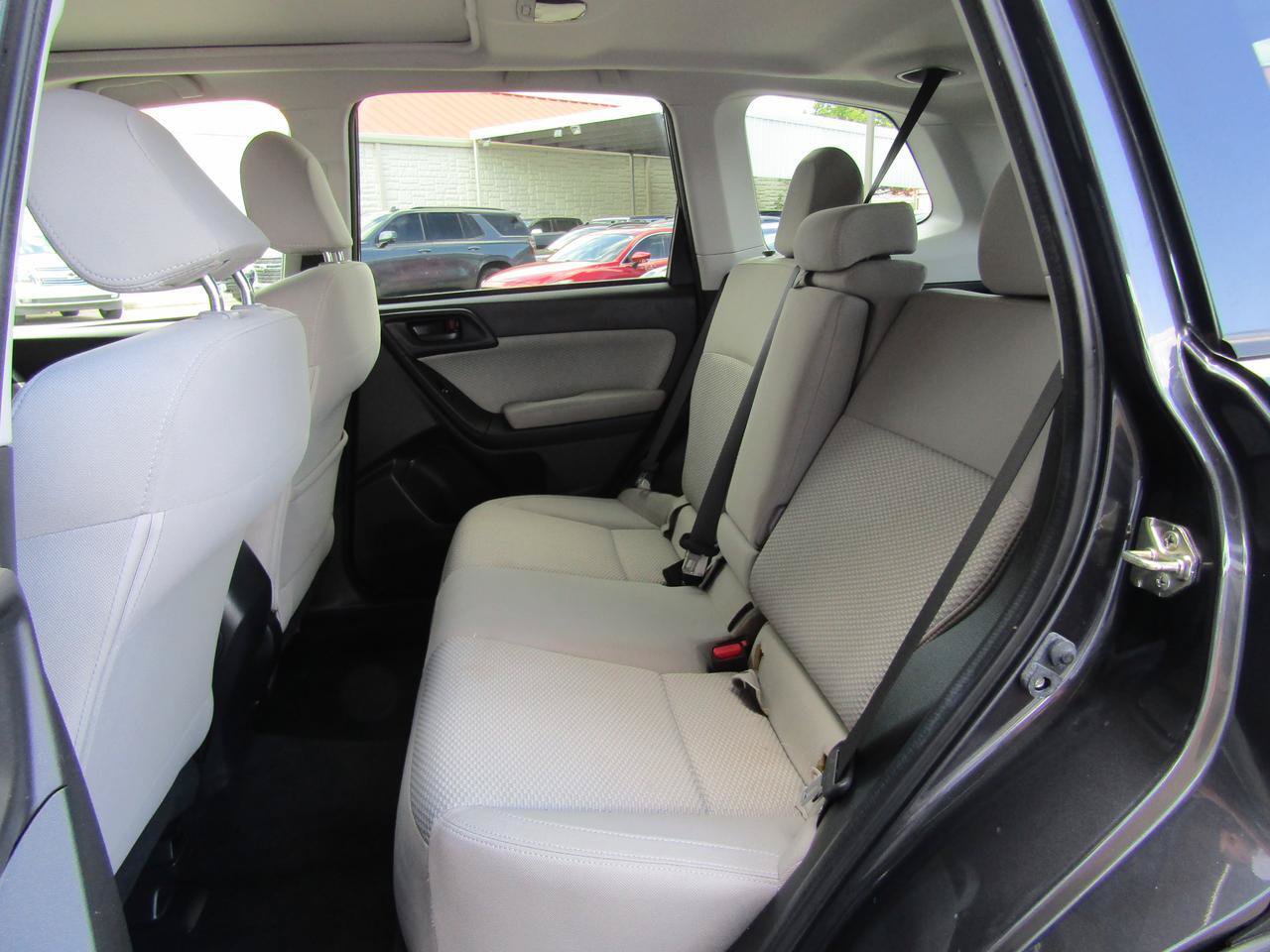 Used 2017 Subaru Forester 2.5i Premium AWD/4WD image 10
