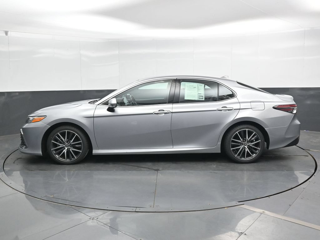 Used 2021 Toyota Camry XLE FWD image 8